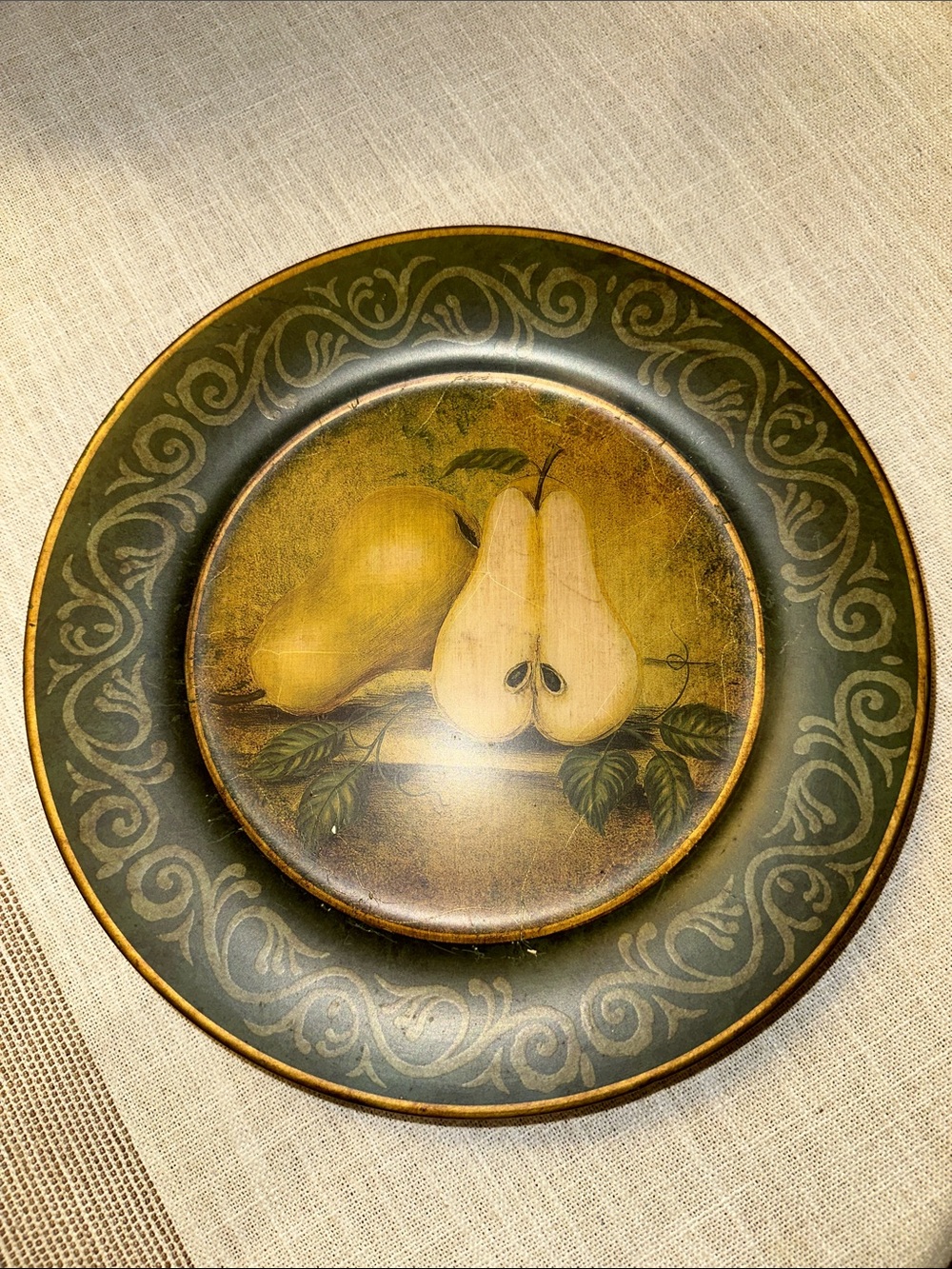 Vintage Style Decorative Wall Plate -Fruit Still Life Pear Motiff w/ Wall Hanger